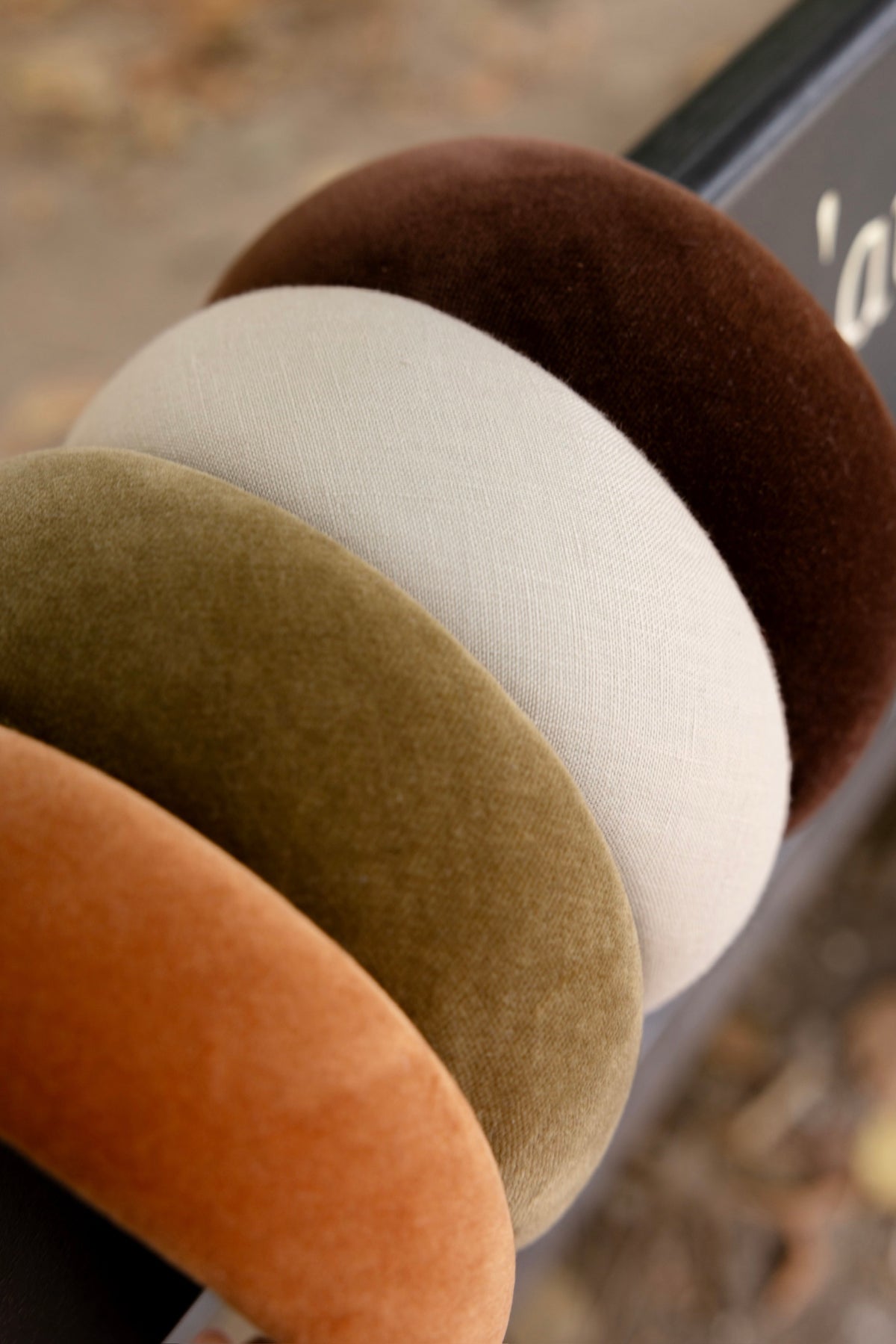 Classic Grenelle khaki velvet